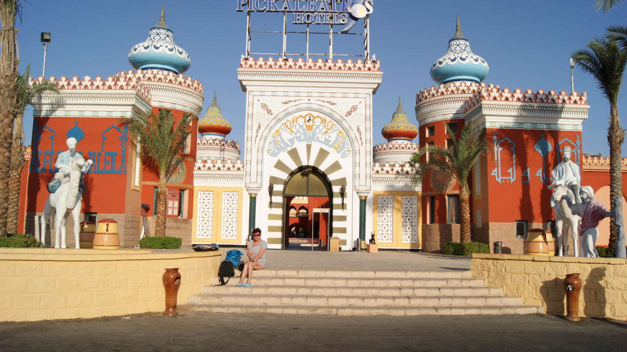 Der schön gestaltete Eingangsbereich Pickalbatros Alf Leila Wa Leila Resort - Neverland Hurghada