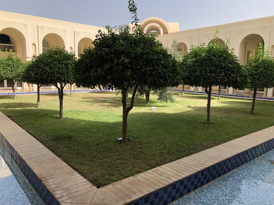 Gartenanlage Iberostar Waves Averroes