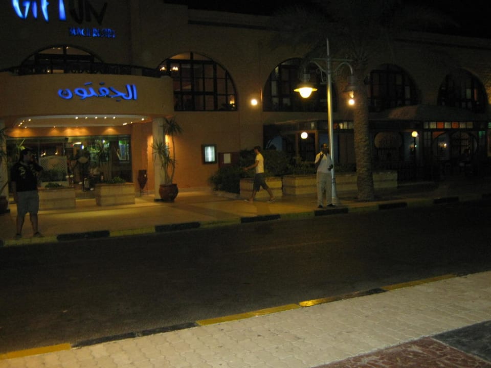 Eingang zum Hotel Giftun Azur Resort