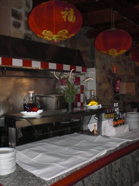 Buffet HL Miraflor Suites Hotel