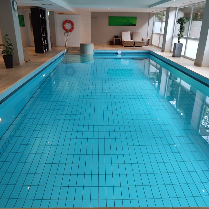 Pool Althoff Hotel Fürstenhof