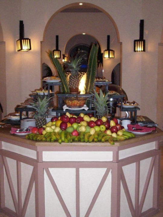 Teil des Buffets Lagoon Beach Grand Makadi