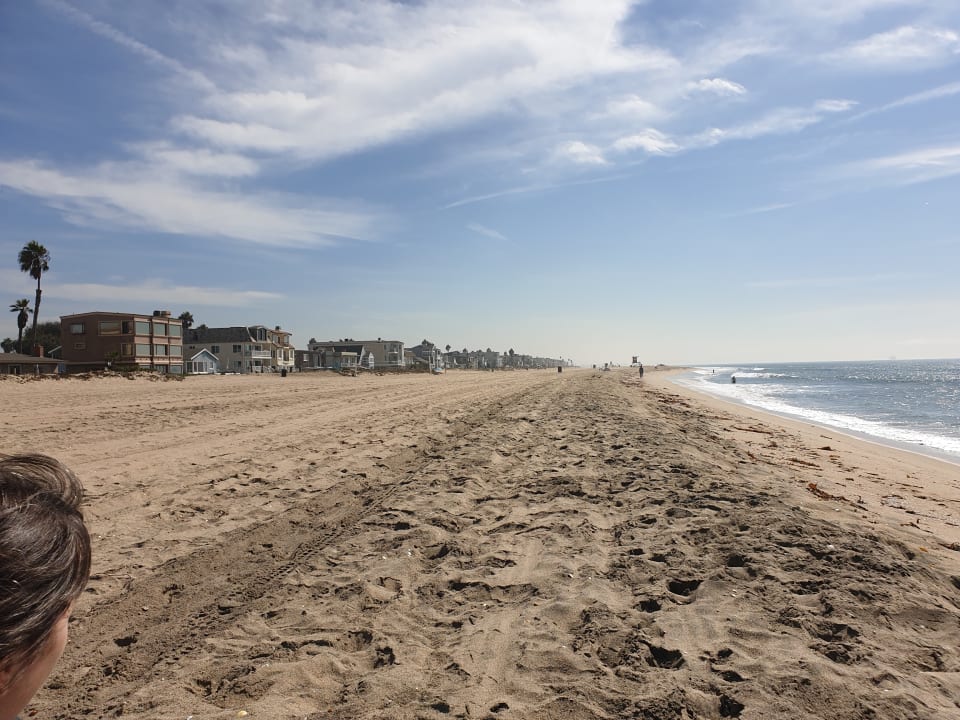 Strand Ocean Surf Inn & Suites