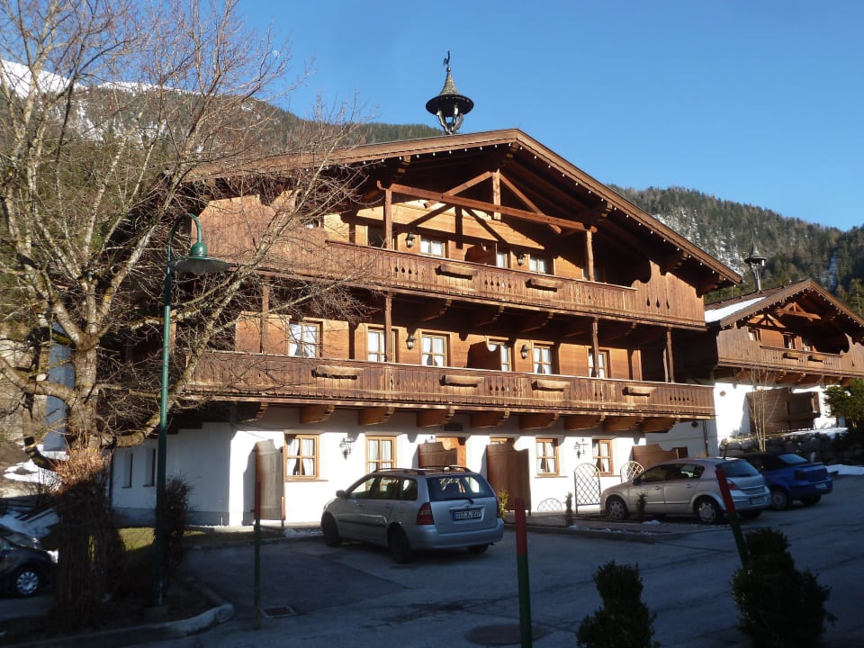 Blick auf die Zimmer VAYA Achensee