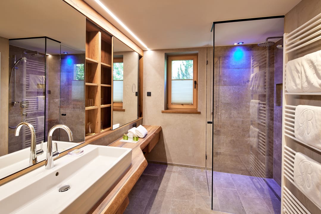 Zimmer Hotel Berghof Crystal SPA & Sports Hintertux