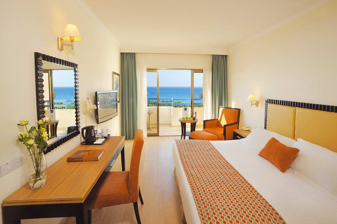 Zimmer Elias Beach Hotel