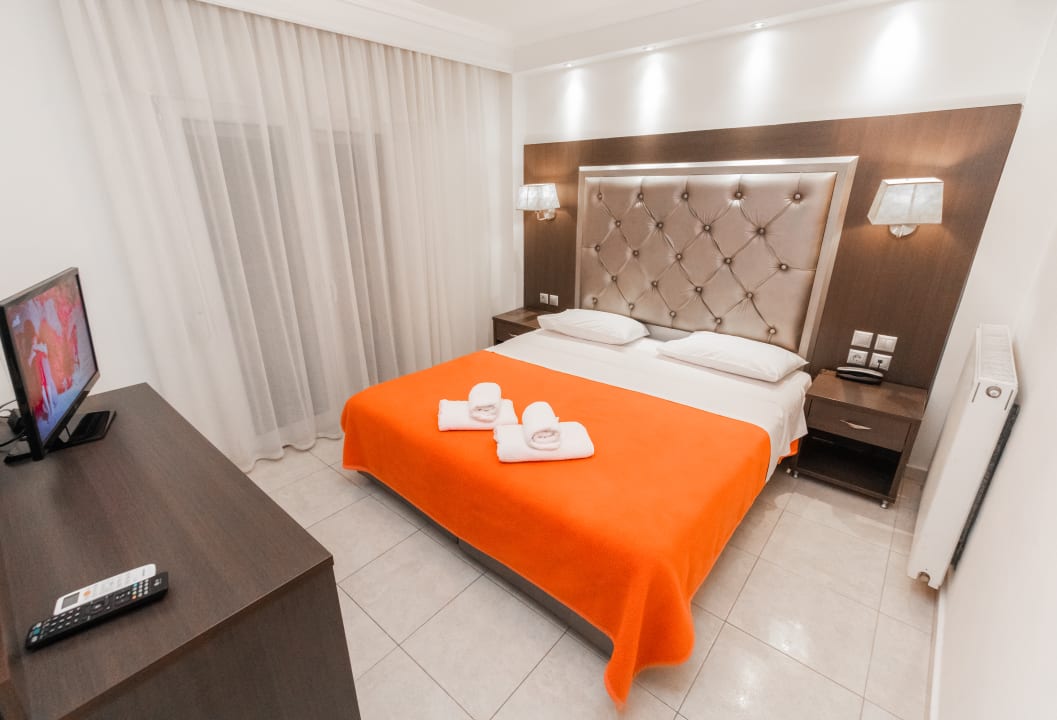 Zimmer Hotel Avra