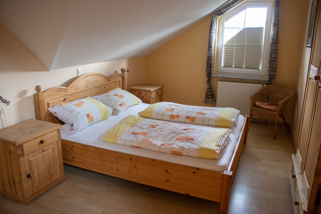 Zimmer Ferienweingut Gutshof Zenz