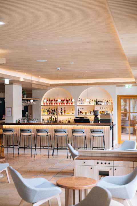 Lobby POST Family Resort