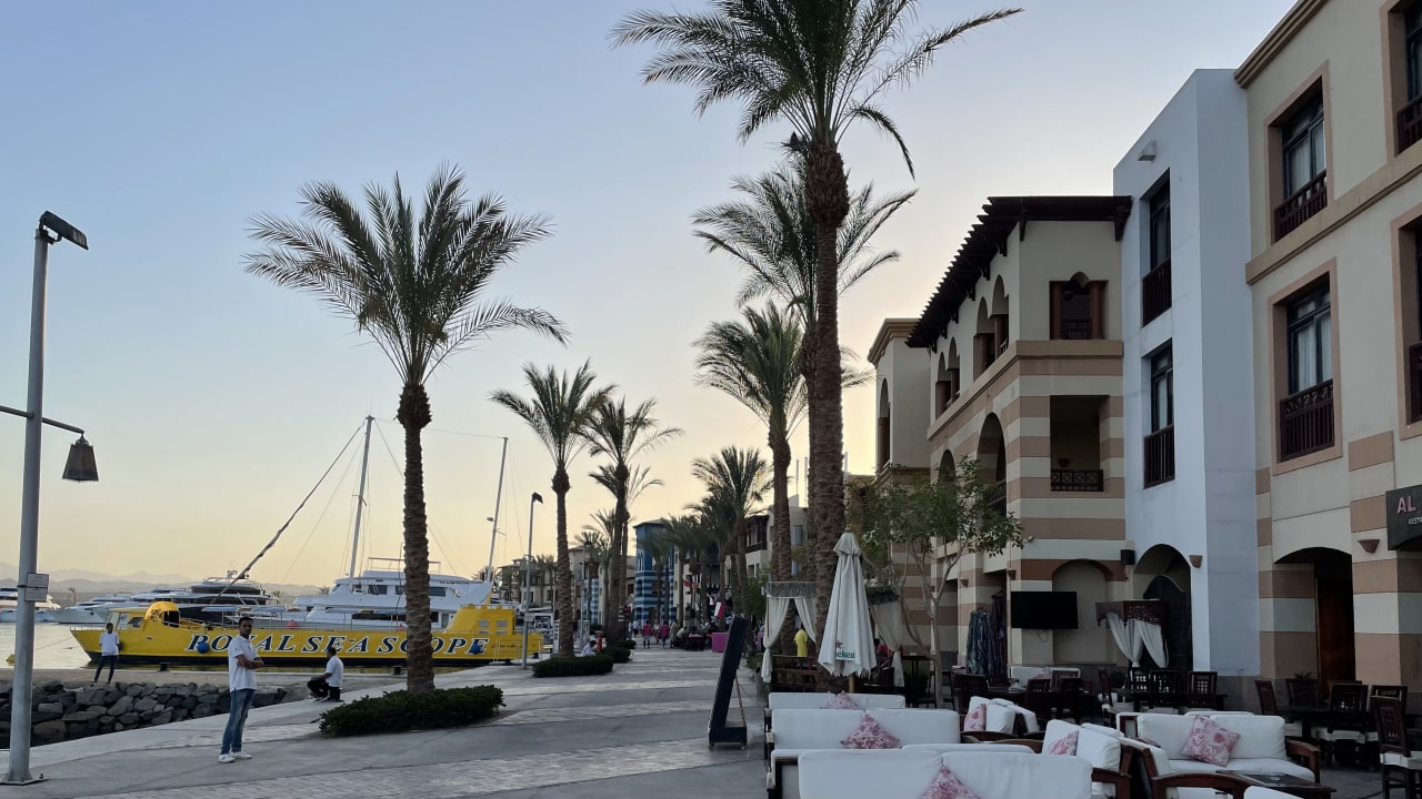 Außenansicht Pickalbatros Palace Hotel-Port Ghalib