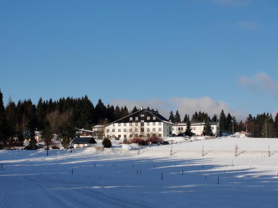 Vom weitem Hotel Forstmeister