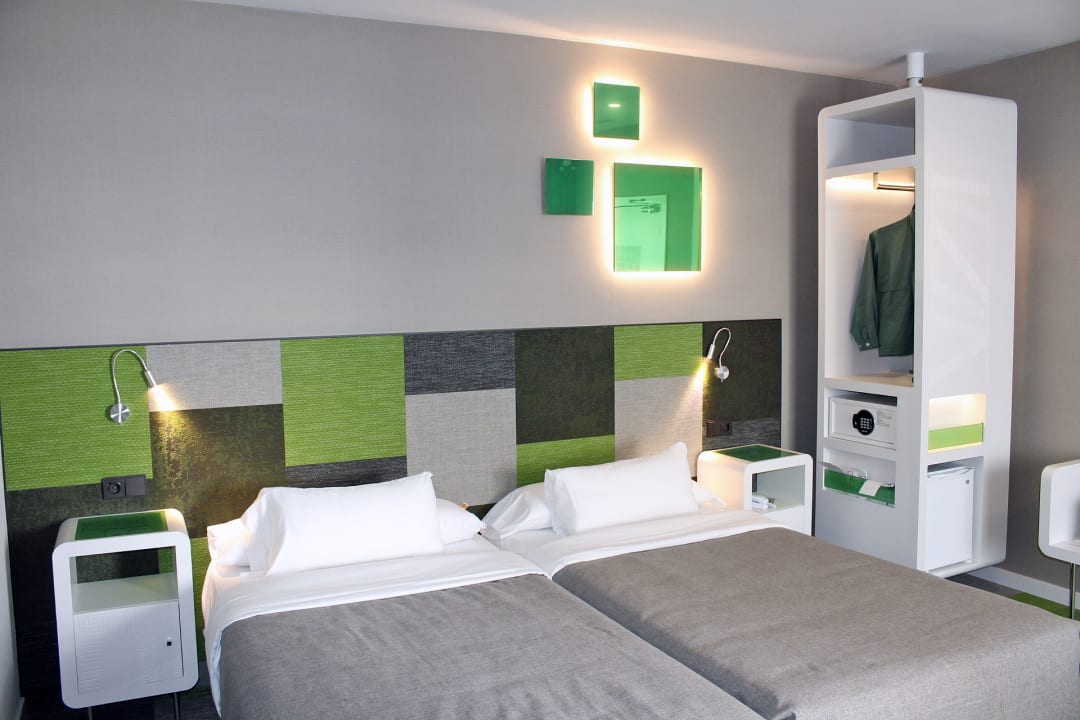 Zimmer Hotel Macià Sevilla Kubb