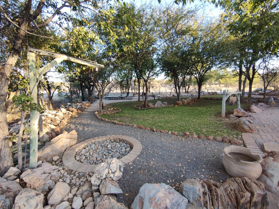 Gartenanlage Etosha Village