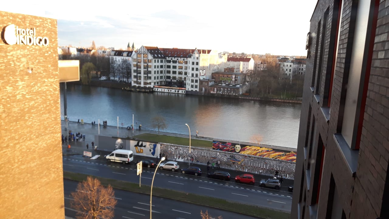 Außenansicht Hotel Indigo Berlin - East Side Gallery