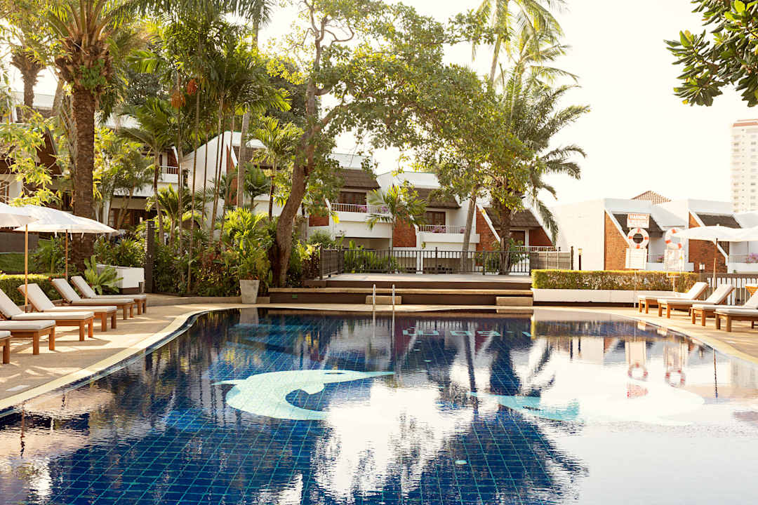Pool Best Western Phuket Ocean Resort
