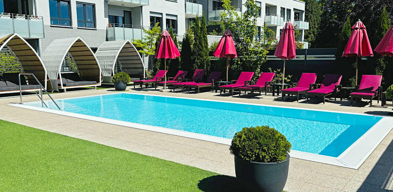 Pool Göbel's Hotel Quellenhof