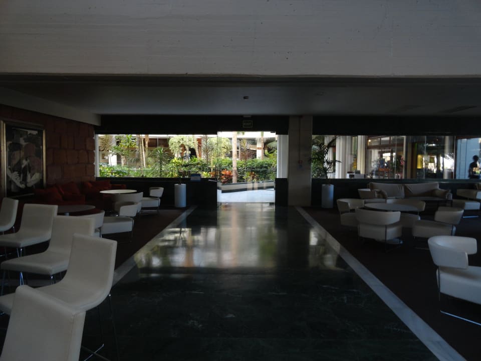 Bar Paradisus by Meliá Salinas Lanzarote