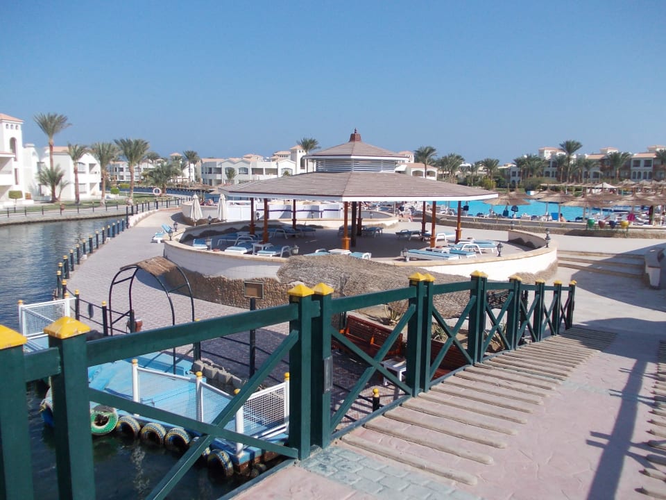 Richtung Castello Pool Pickalbatros Dana Beach Resort - Hurghada