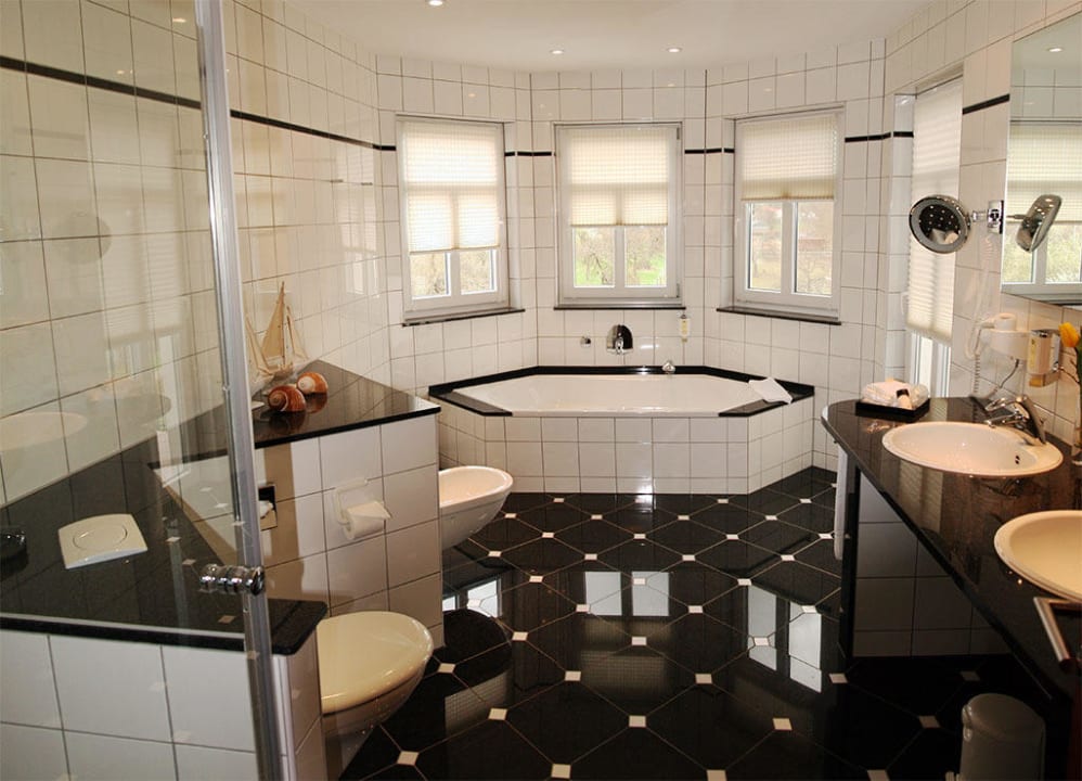 Bad Seehotel Niedernberg
