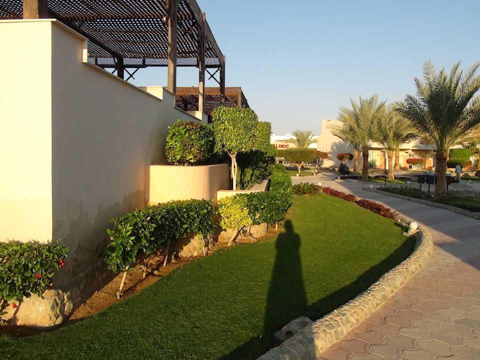 Ogród Three Corners Sea Beach Resort