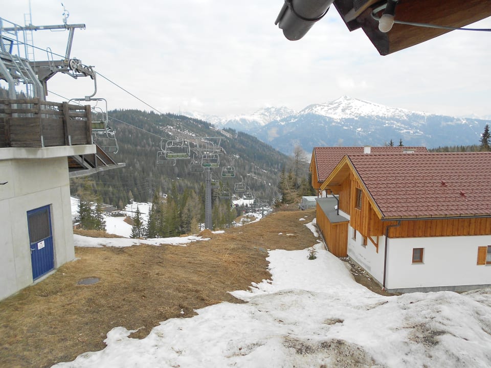 Vom Wilderer Ausblick auf einen Lift Appartementhaus Speckalm