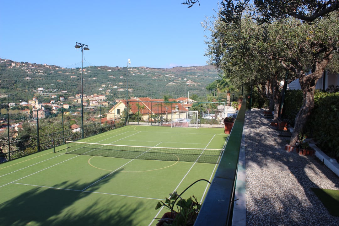 Tennisplatz Villa Giada Resort