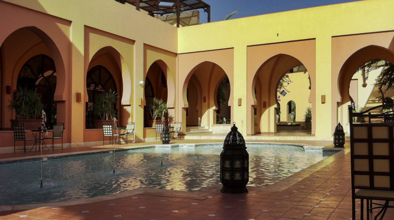 Eingangsbereich Steigenberger Coraya Beach - Adults only