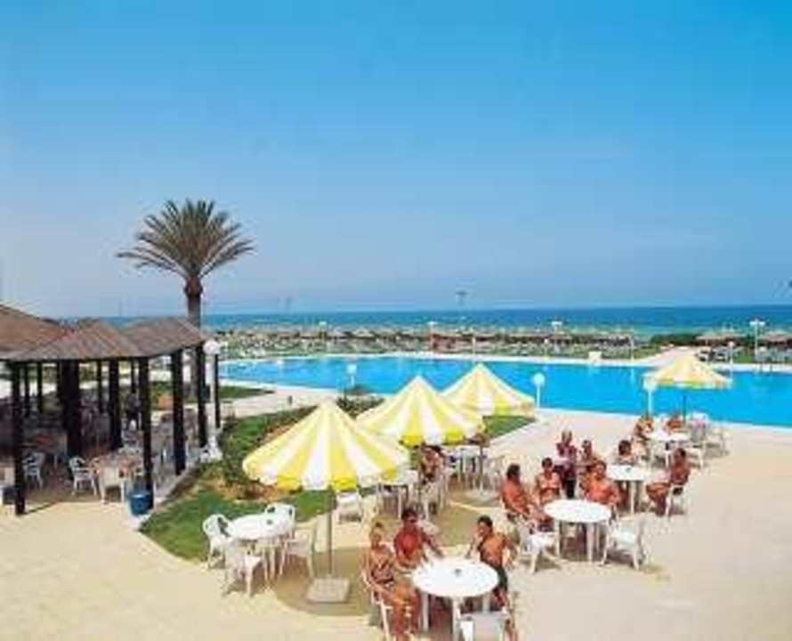 Poolbar Hotel Amir Palace