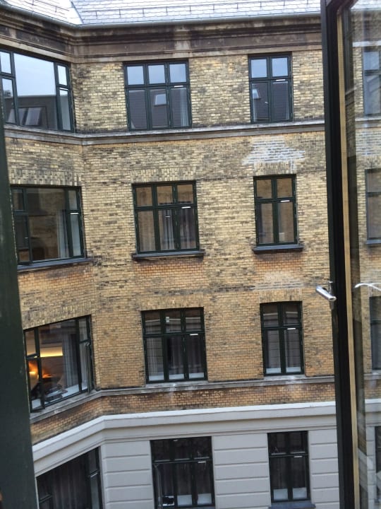 Blick zum Innenhof (3. Stock) Hotel Copenhagen Crown