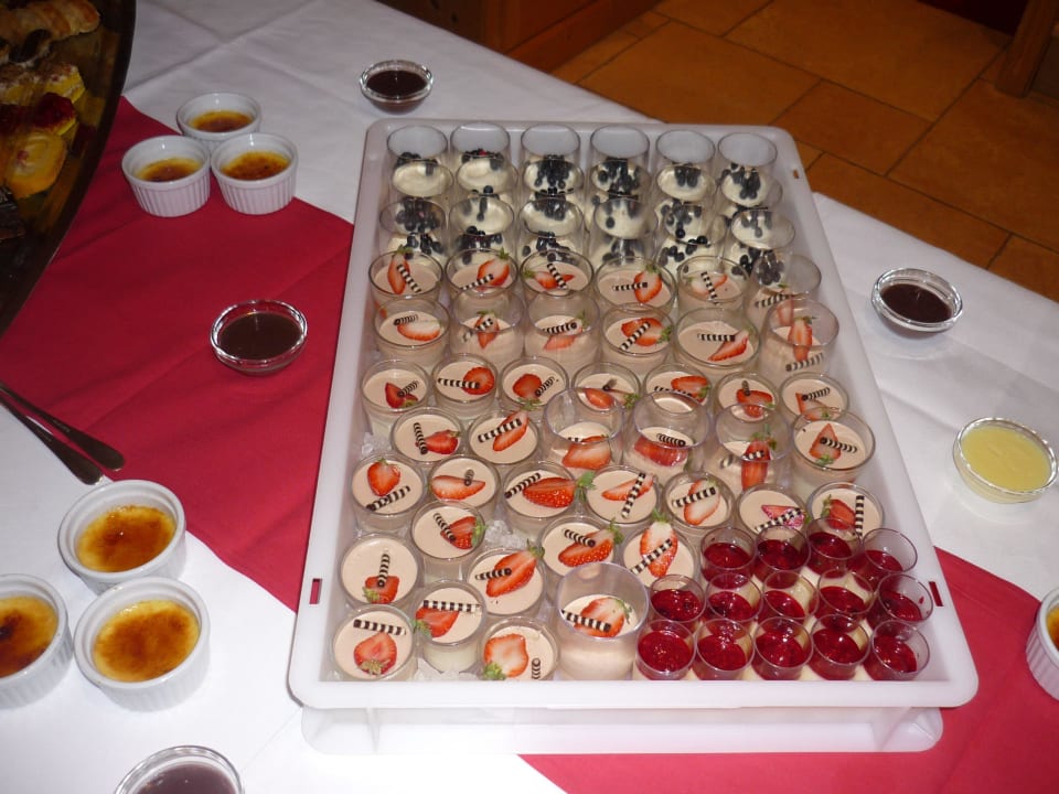 Nachspeisenbuffet Berghotel Ratschings