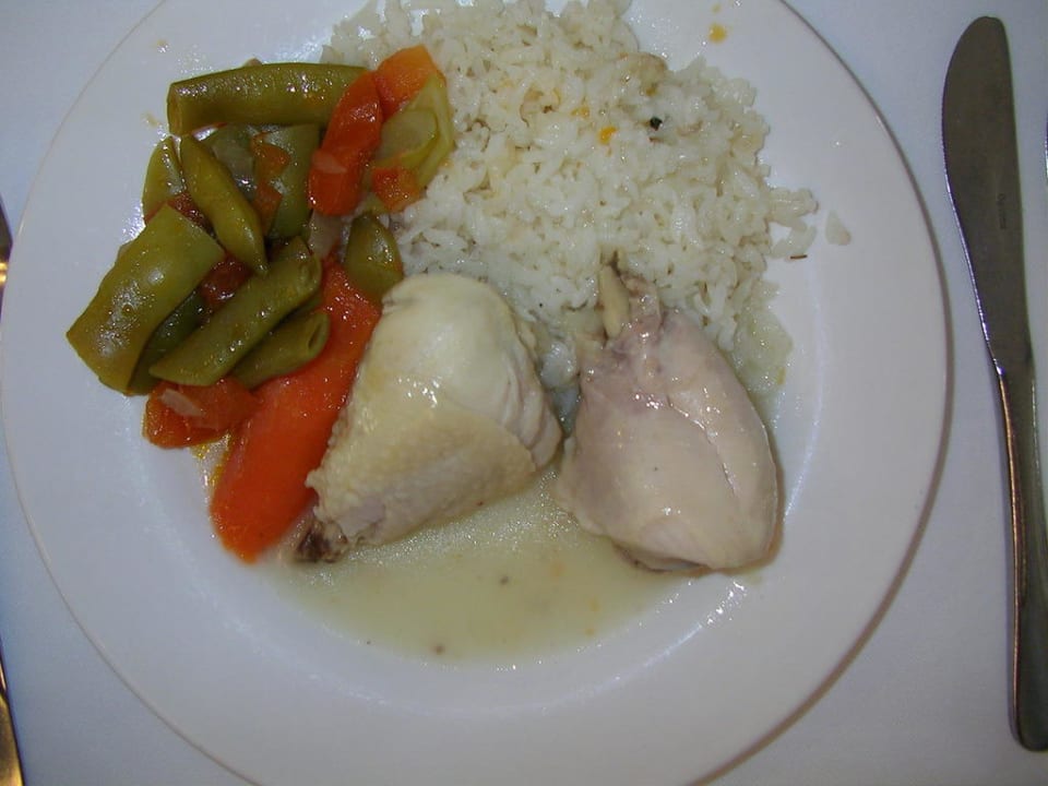 Hühnchen mit Reis Arcanus Hotels Sorgun