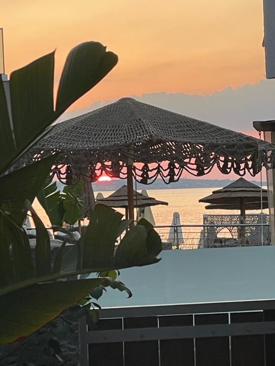 Strand High Beach Resort