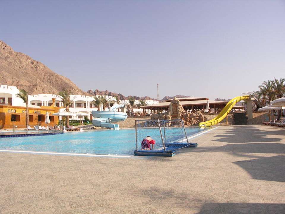 Pool 2 Happy Life Village
