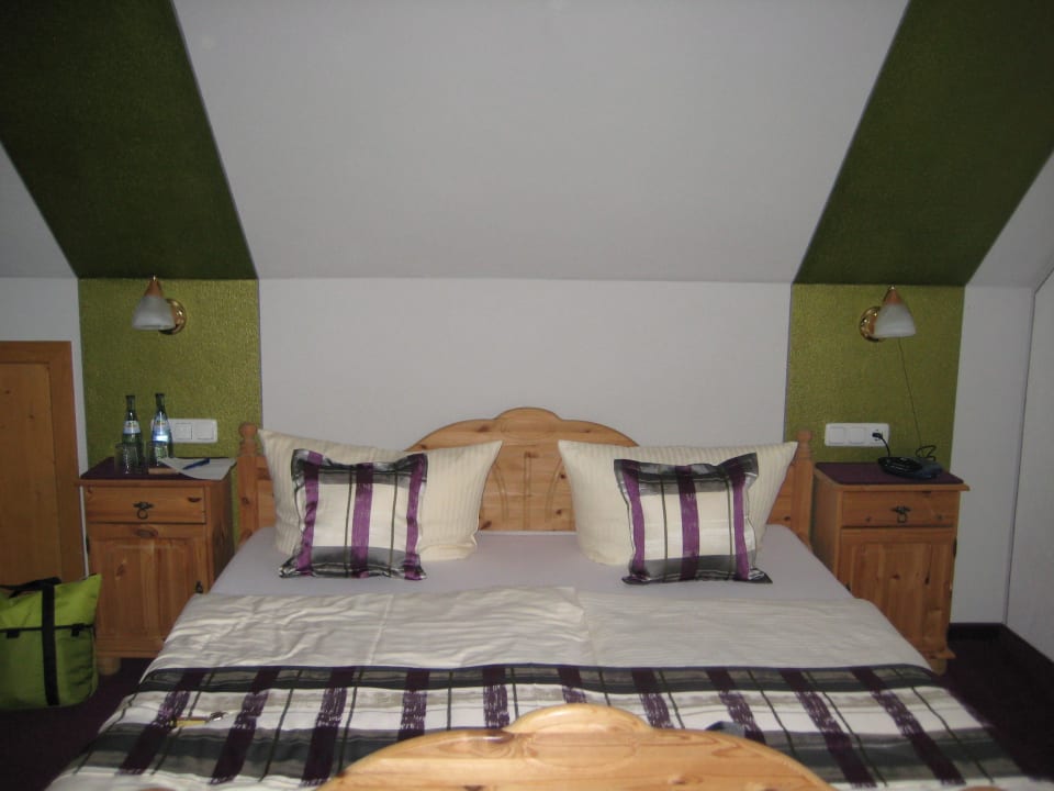 Doppelbett Gästehaus Beim Schelle