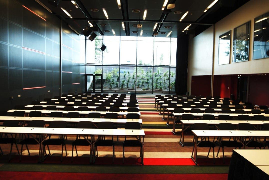 Conference Quality Hotel 33