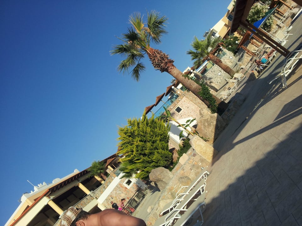 Poolanlage Hotel Kouros Palace