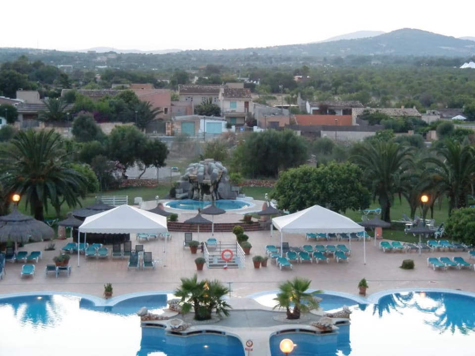 Rückenaussicht Hotel Mariant Park