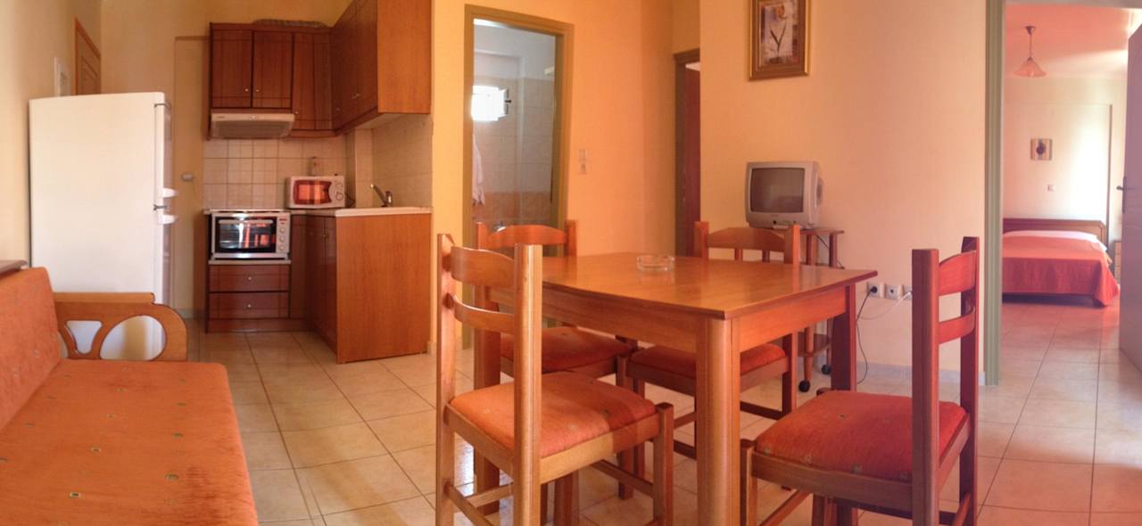 General view of triple room apartment. Bayside Apartments