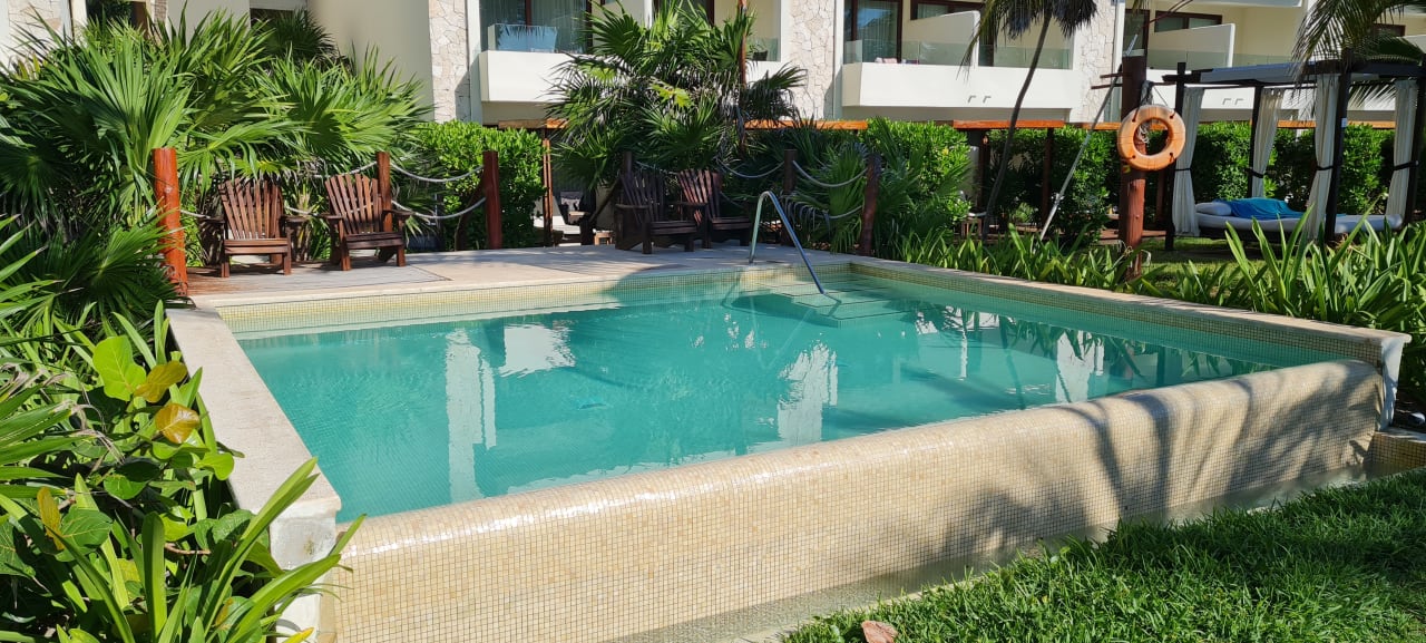 Pool Akumal Bay Beach & Wellness Resort