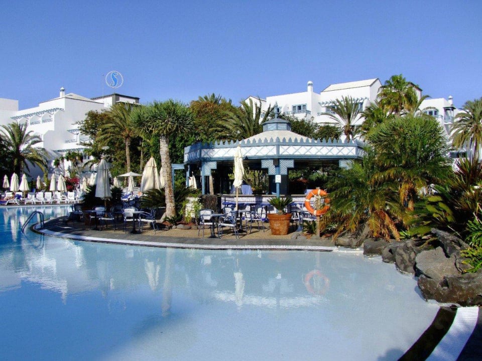 Poolanlage Seaside Hotel Los Jameos
