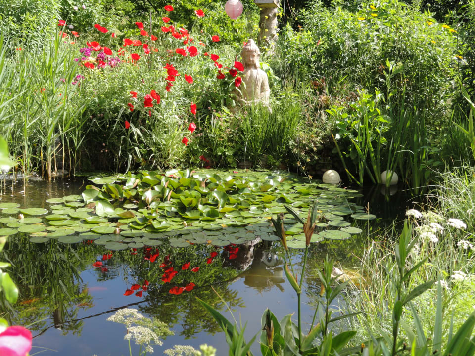 Gartenanlage Apartments Haus Krista