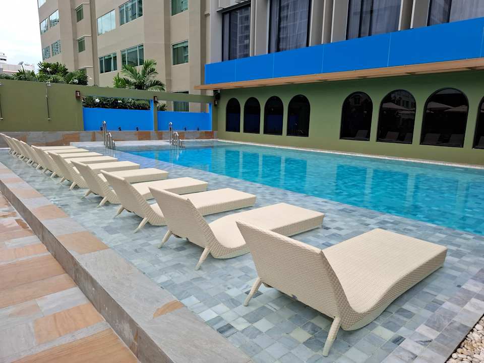 Pool Pipa Hotel Bangkok Sukhumvit 11