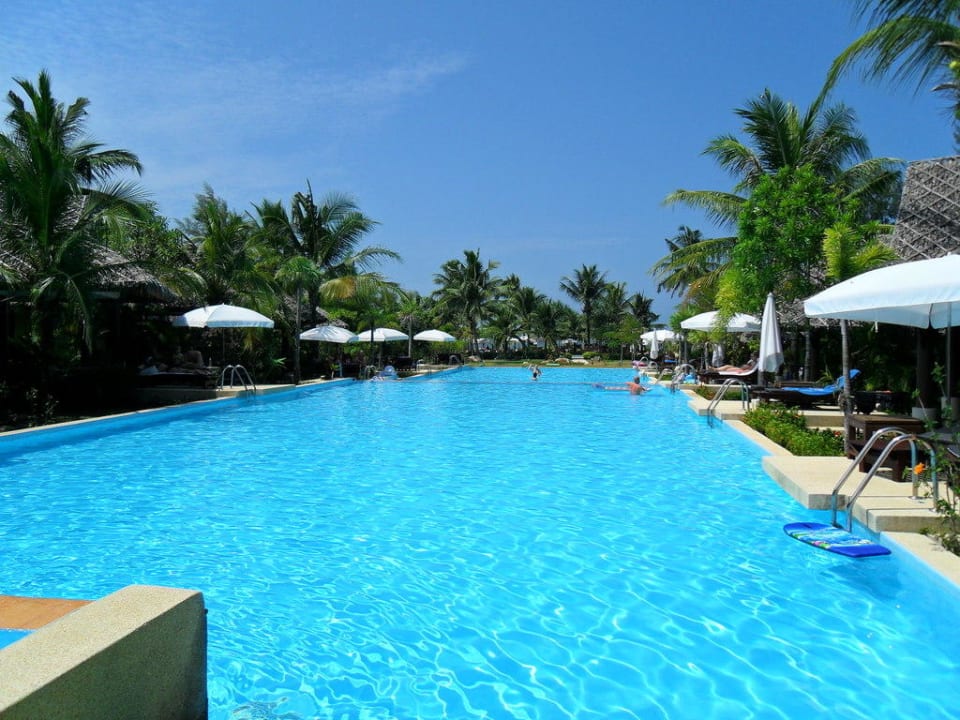 Jeder Teil des Pools ist für 6 Villen  The Kib Resort