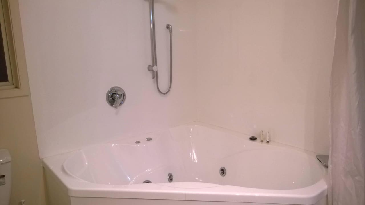 Die wunderbare Blubberwanne BKs Pioneer Motel