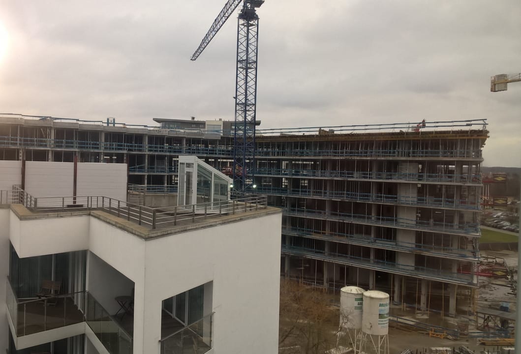 Baustelle direkt nebenan  Marine & Ultra Marine