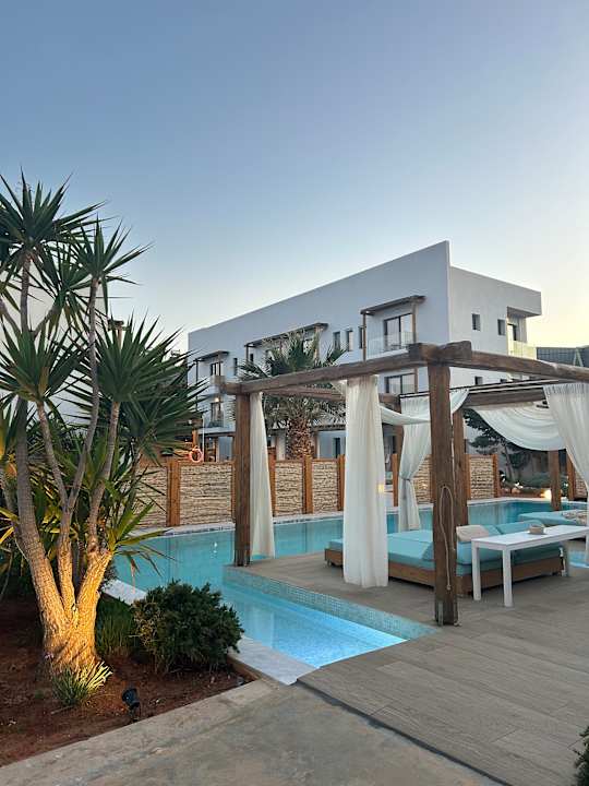 Außenansicht Paralos Lifestyle Beach