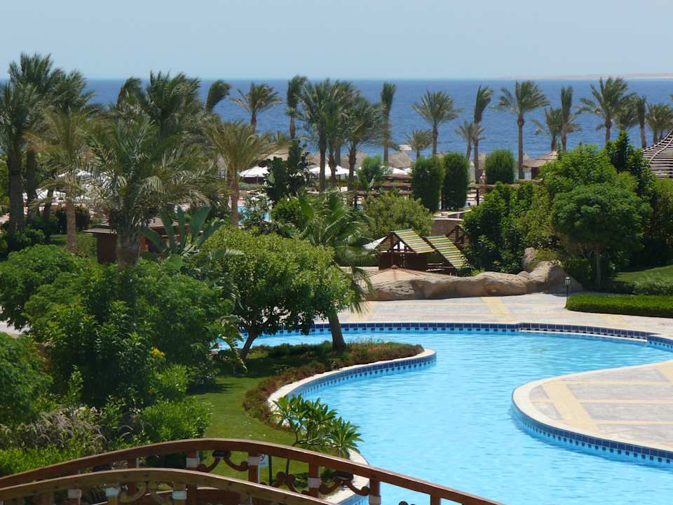 Basen i ogród Sharm Grand Plaza Resort