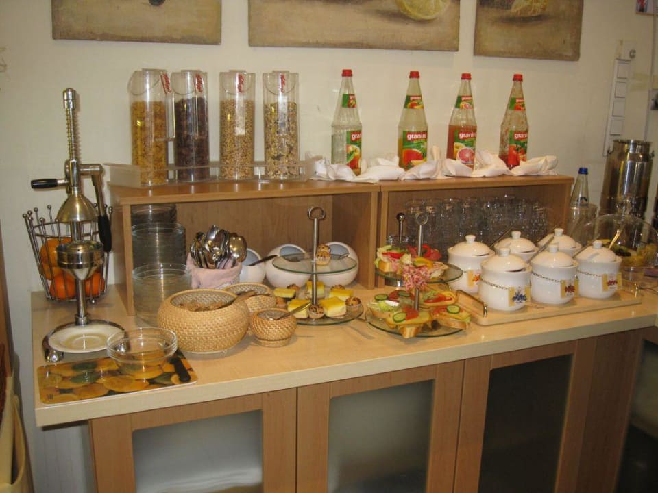Frühstücksbüffet BLOCK Hotel & Living