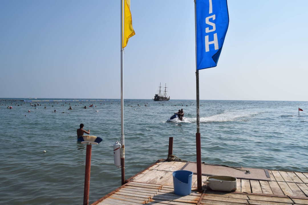 Versch. Freizeitmöglichkeiten, z.B. Jet-Ski fahren Hotel Grand Side