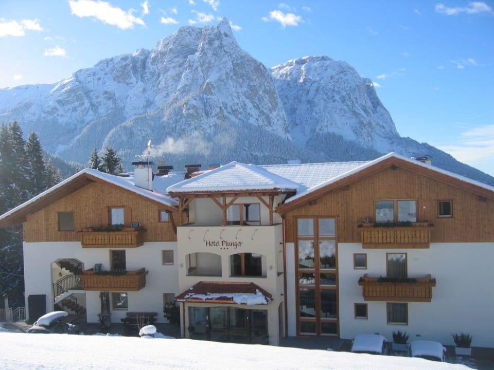 Aussenansicht Hotel Plunger